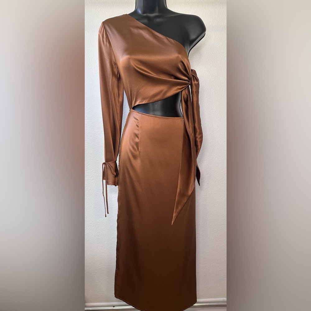 Silk Maison Nwt Pink Palace One Shoulder Dress In Brown — image 2 of 8